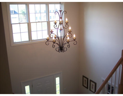 352 Finch Road Raynham, MA 02767 - Photo 8 of 13 Gallery Image 8