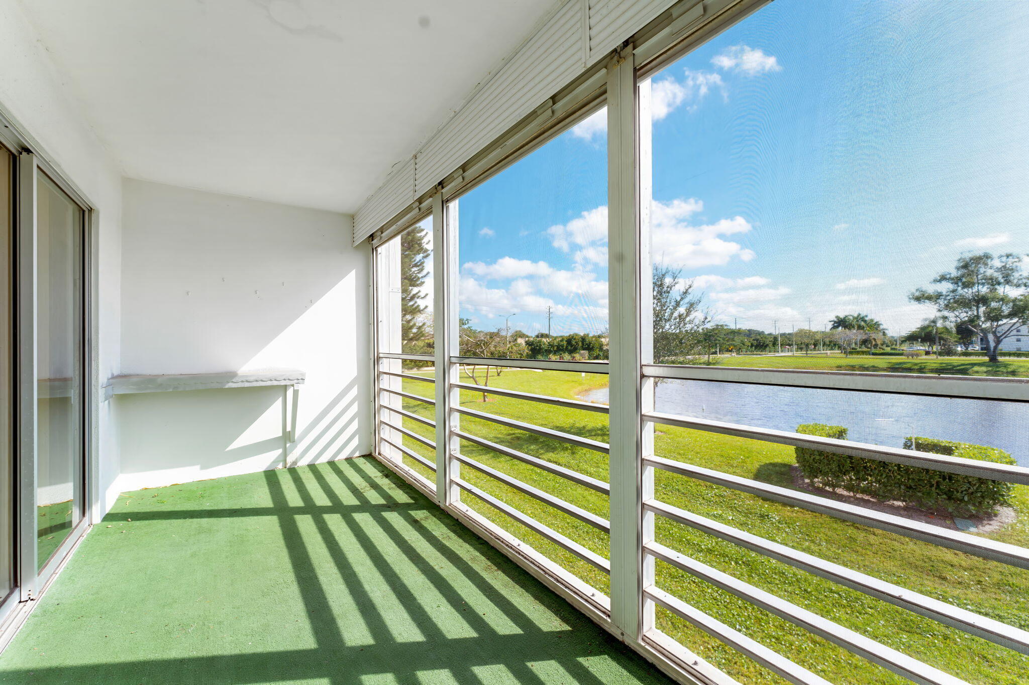 2049 Hythe A Boca Raton, FL 33434 - Photo 18 of 21 patio