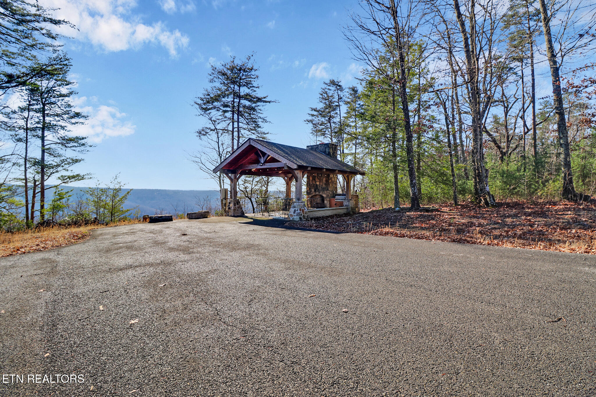 1309 Wind Rush Way Monterey, TN 38574 - Photo 12 of 23 if1a8304-if1a8308