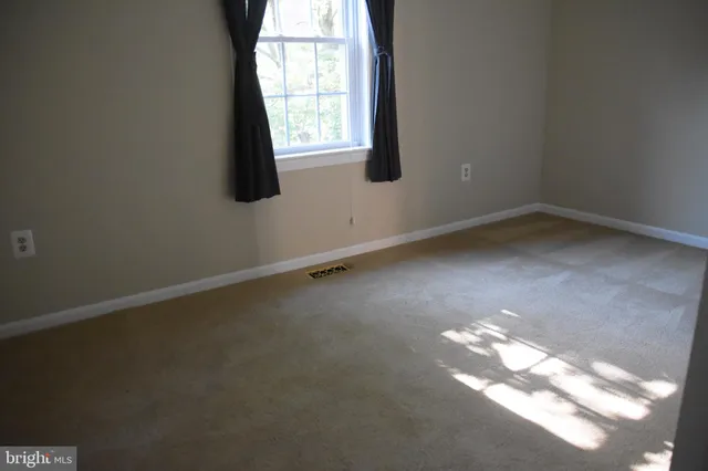 $3,395 | 1188 North Utah Street, Arlington, VA 22201