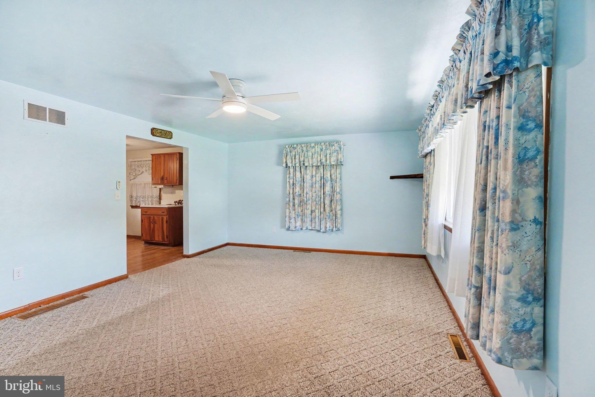 1872 Spring Road Carlisle, PA 17013 - Photo 6 of 28 Gallery Image 6