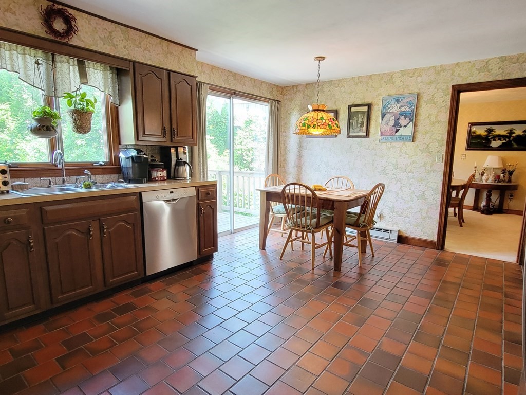 56 Forest Ridge Road Weston, MA 02493 - Photo 16 of 35 Gallery Image 16