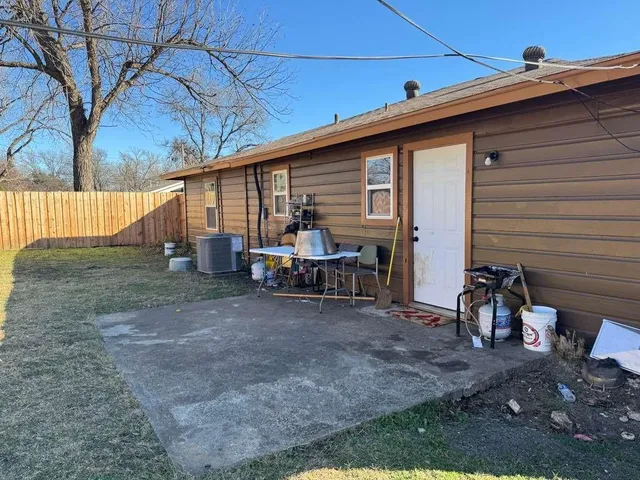 $2,500 | 8435 Campanella Drive, Dallas, TX 75243