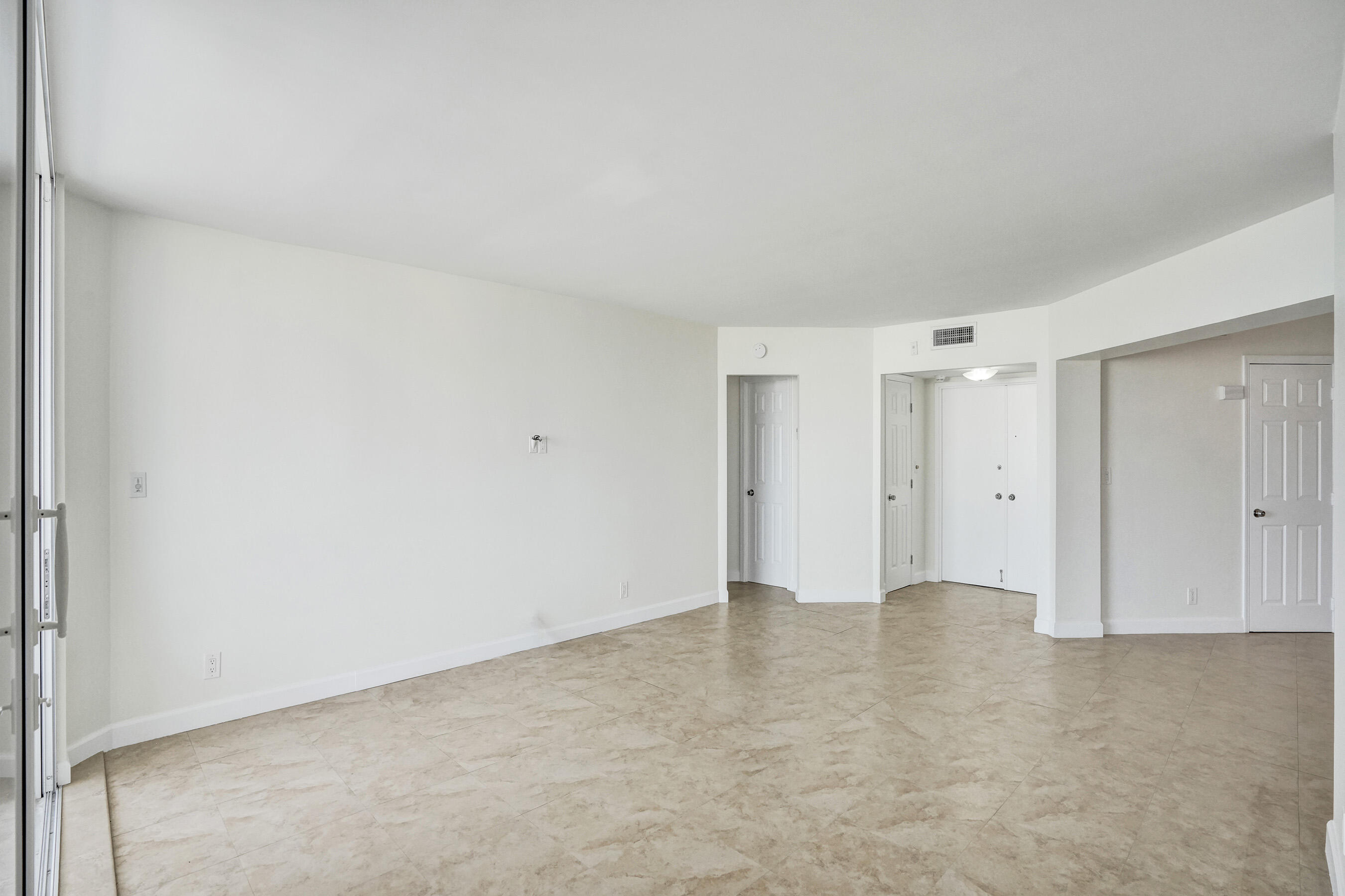 1340 South Ocean Boulevard, Unit 1503 Pompano Beach, FL 33062 - Photo 12 of 50 Living Room