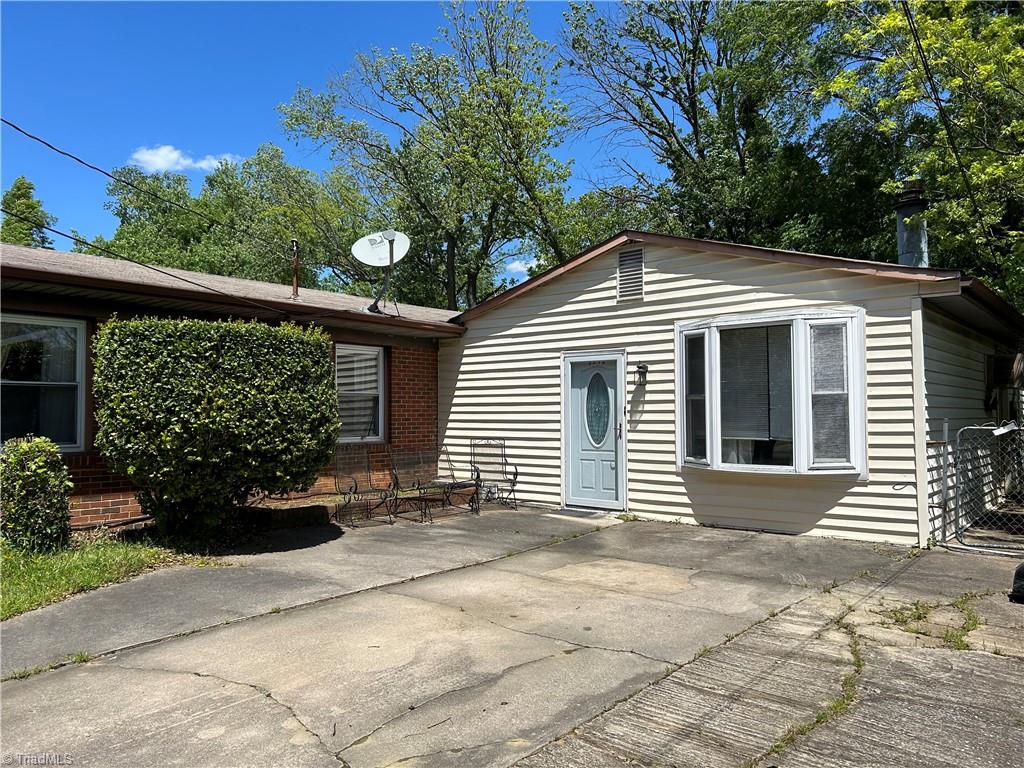 3210 Lardner Road Greensboro, NC 27405 - Photo 20 of 21 Front