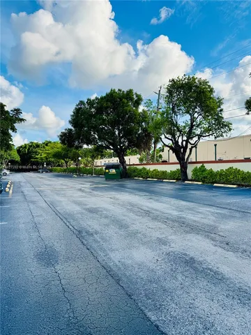 $59,900 | 5641 Southwest 2nd Court, Unit 210, Margate, FL 33068