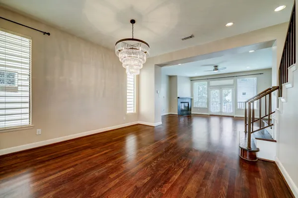 $4,450 | 5202 Rose Street, Unit B, Houston, TX 77007