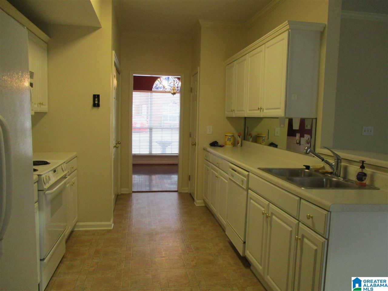 430 Cambrian Ridge Trail Pelham, AL 35124 - Photo 14 of 34
