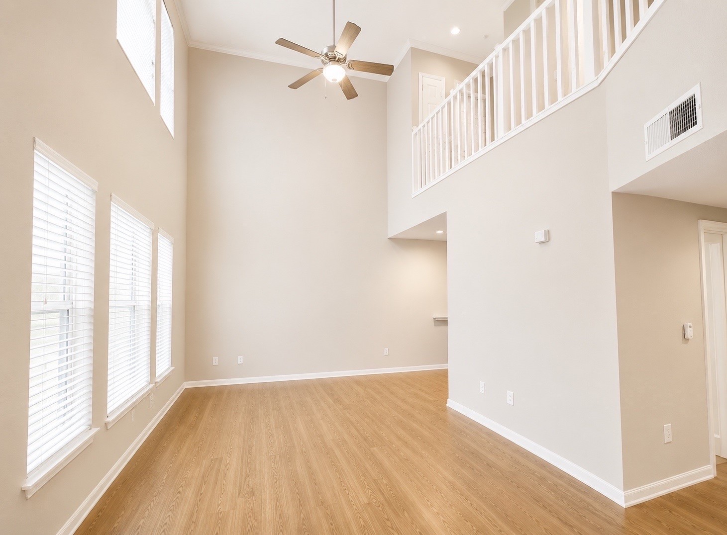 702 Hadley Street, Unit 321 Houston, TX 77006 - Photo 6 of 17