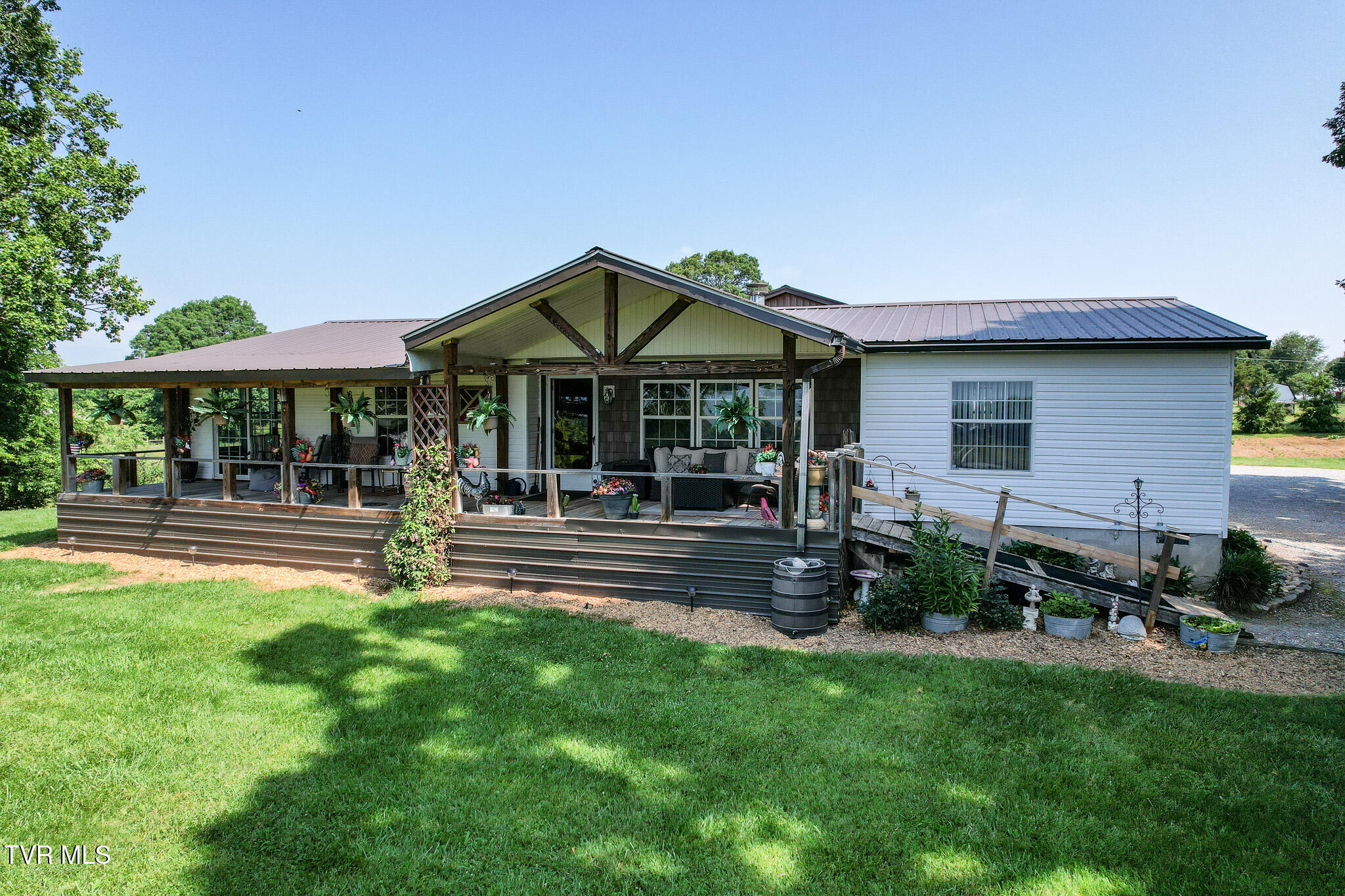 30 Stockton Road Chuckey, TN 37641 - Photo 1 of 69 1