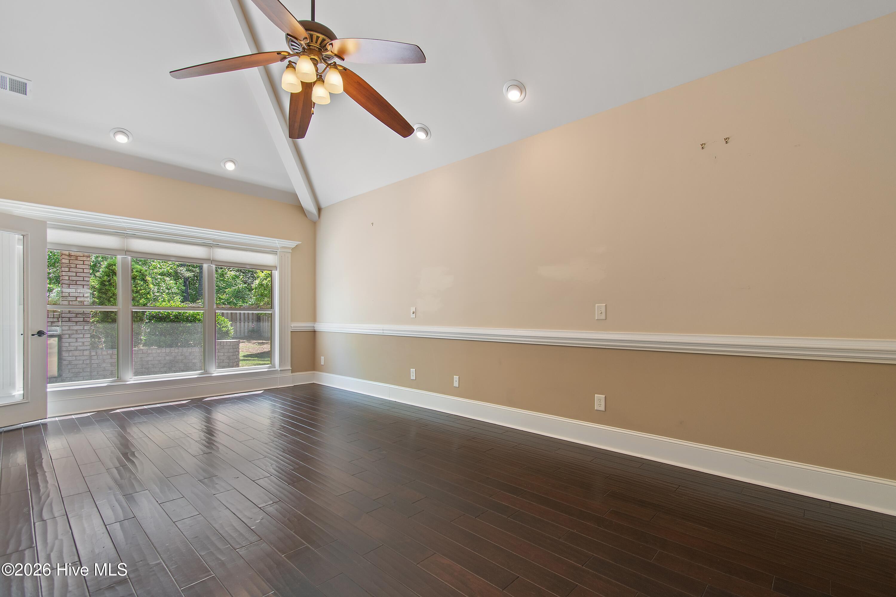 1614 Colonist Square Southwest Ocean Isle Beach, NC 28469 - Photo 28 of 63 Primary bedroom