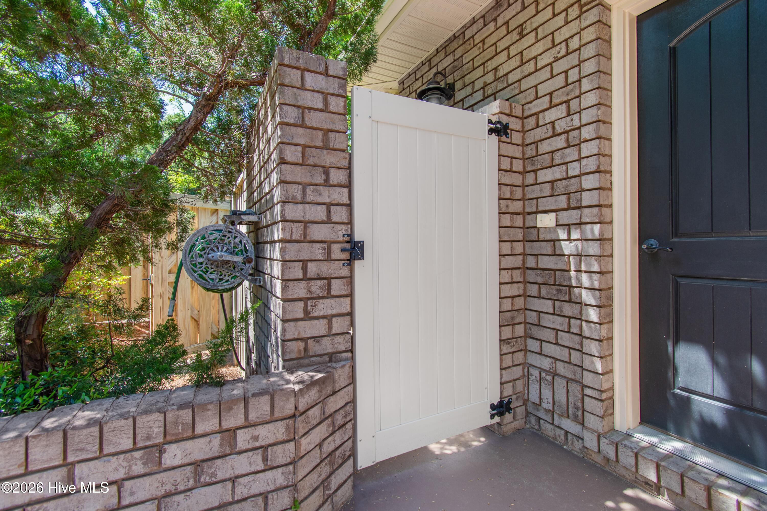1614 Colonist Square Southwest Ocean Isle Beach, NC 28469 - Photo 50 of 63 Outdoor shower