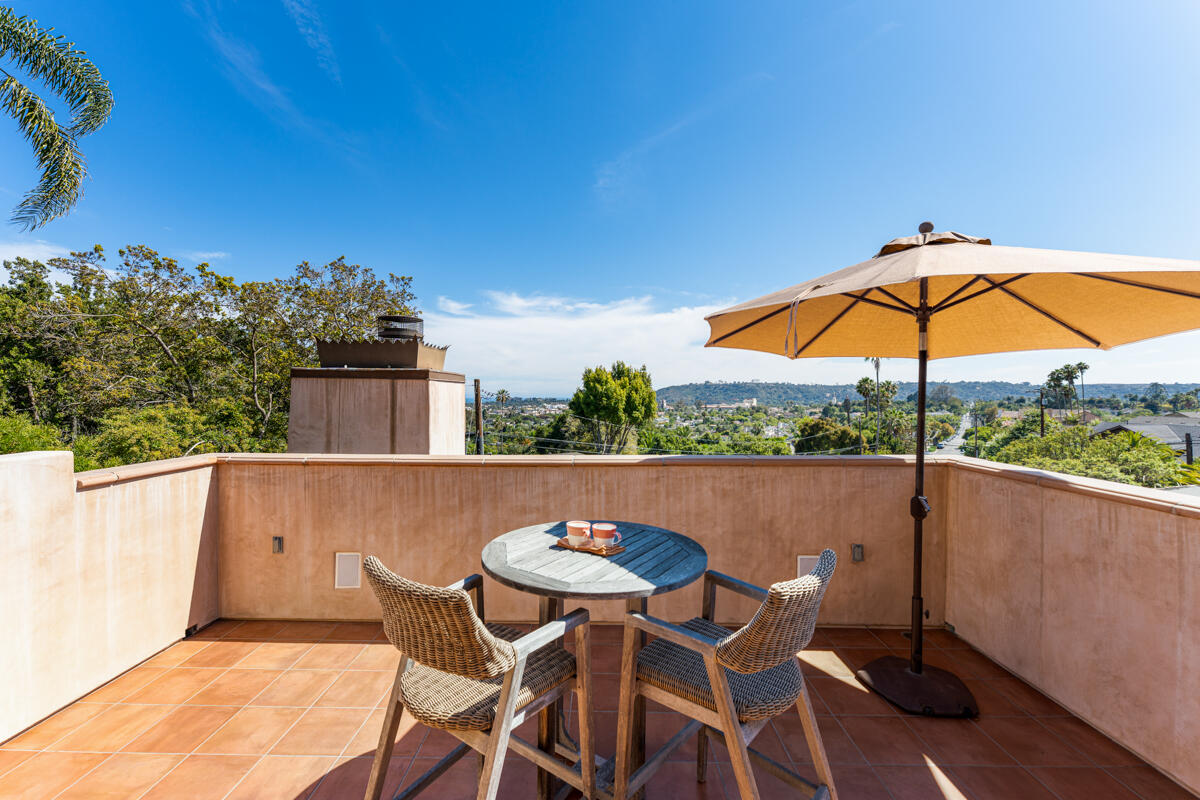 637 East Micheltorena Street Santa Barbara, CA 93103 - Photo 16 of 48 _ROY9447