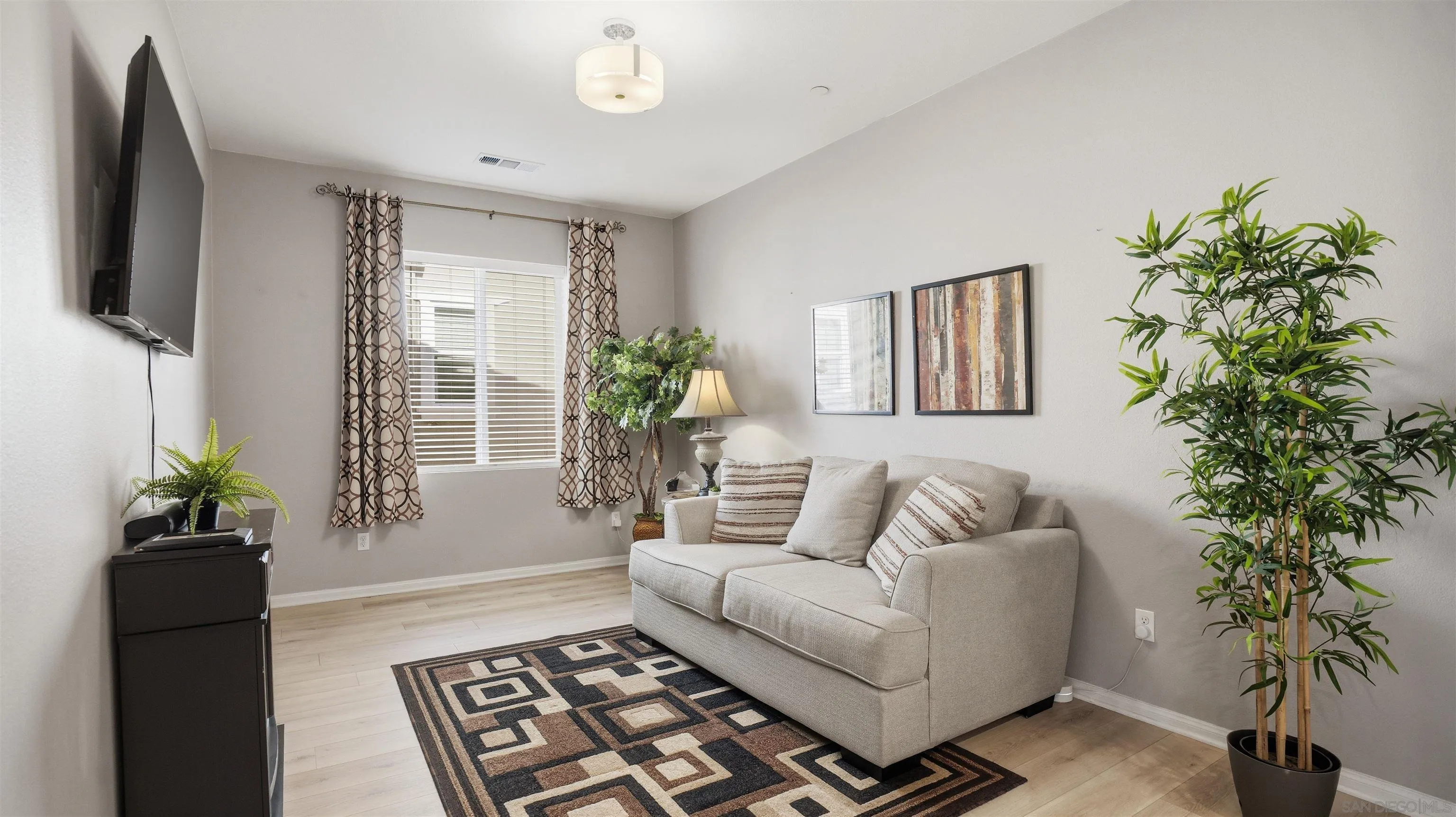 1218 Idanan Road Chula Vista, CA 91913 - Photo 20 of 34