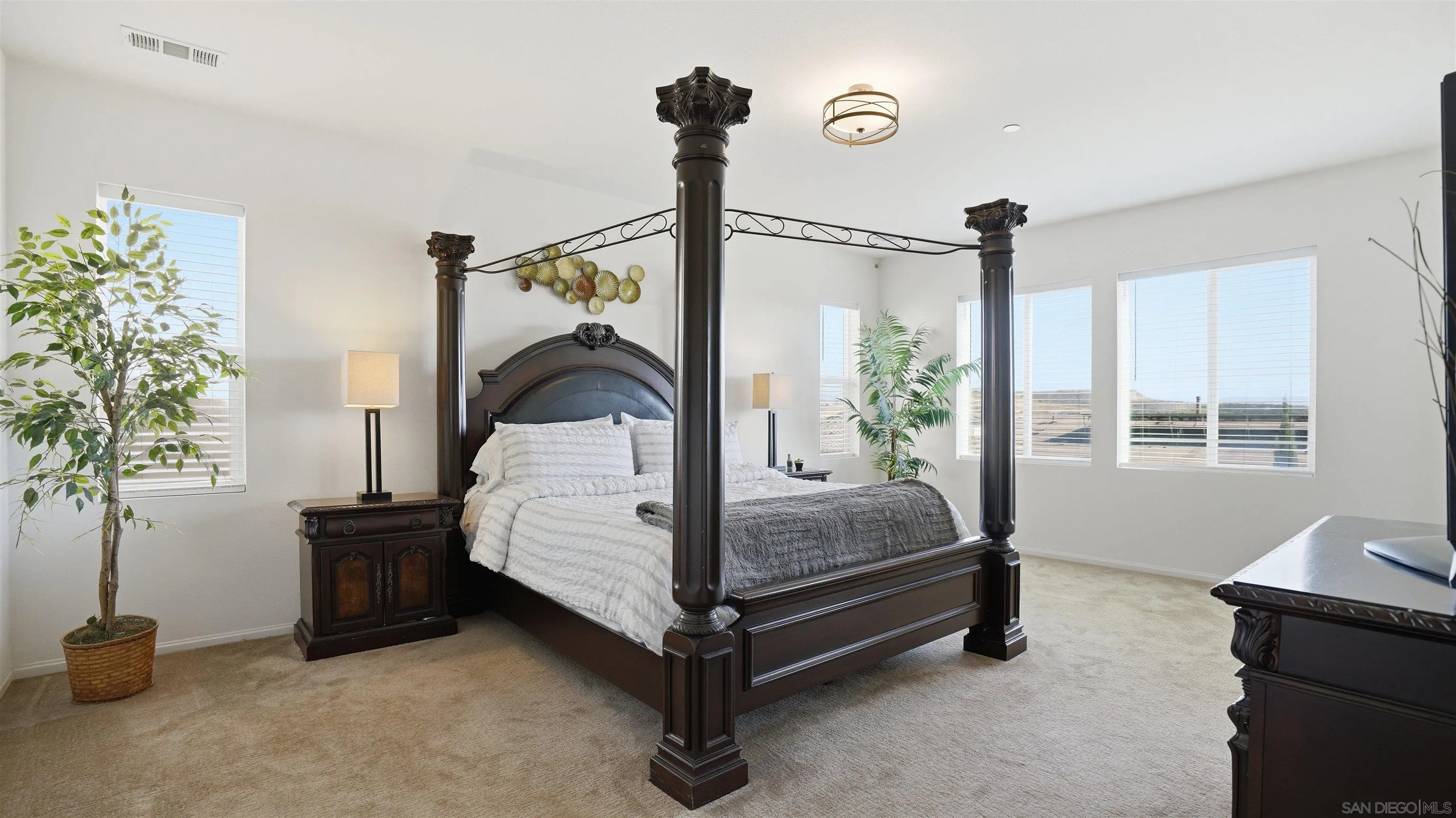 1218 Idanan Road Chula Vista, CA 91913 - Photo 21 of 34