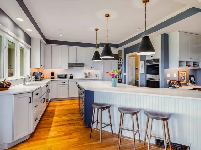 $2,199,000 | 1411 Spear Street, South Burlington, VT 05403