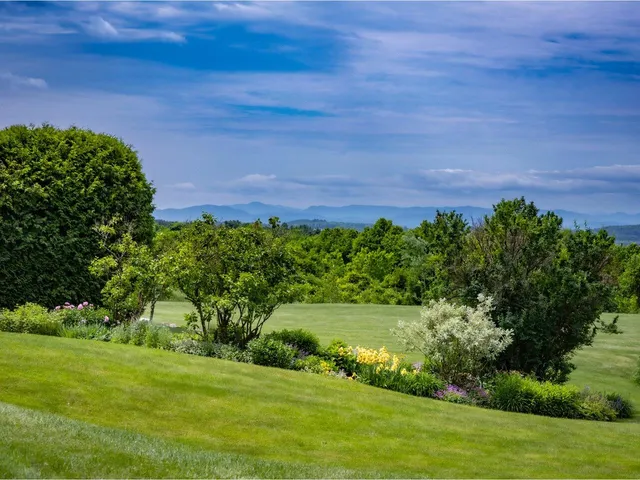 $2,199,000 | 1411 Spear Street, South Burlington, VT 05403