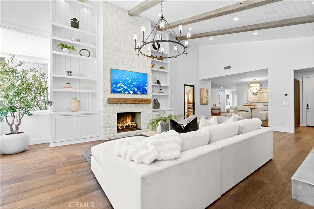 519 Signal Road Newport Beach, CA 92663 - Photo 2 of 52