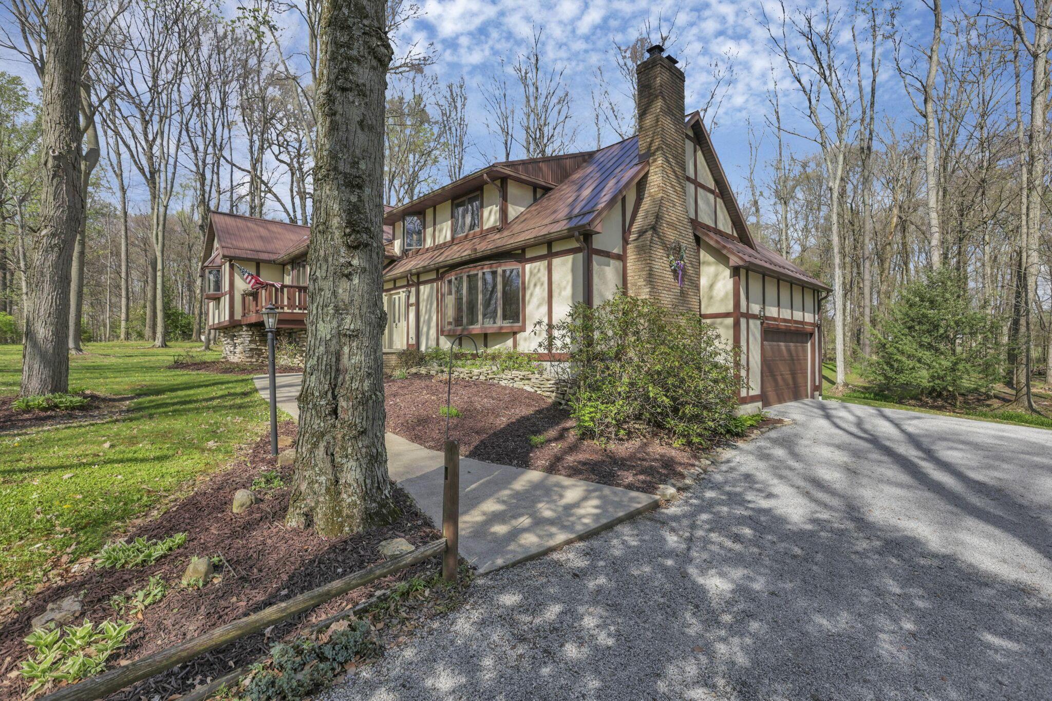 3915 Maxwell Road Mansfield, OH 44904 - Photo 4 of 51