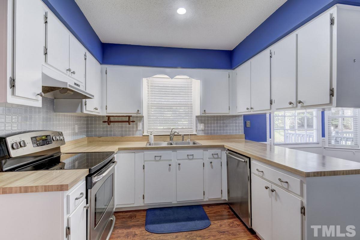 8801 Boar's Head Court Raleigh, NC 27613 - Photo 7 of 22