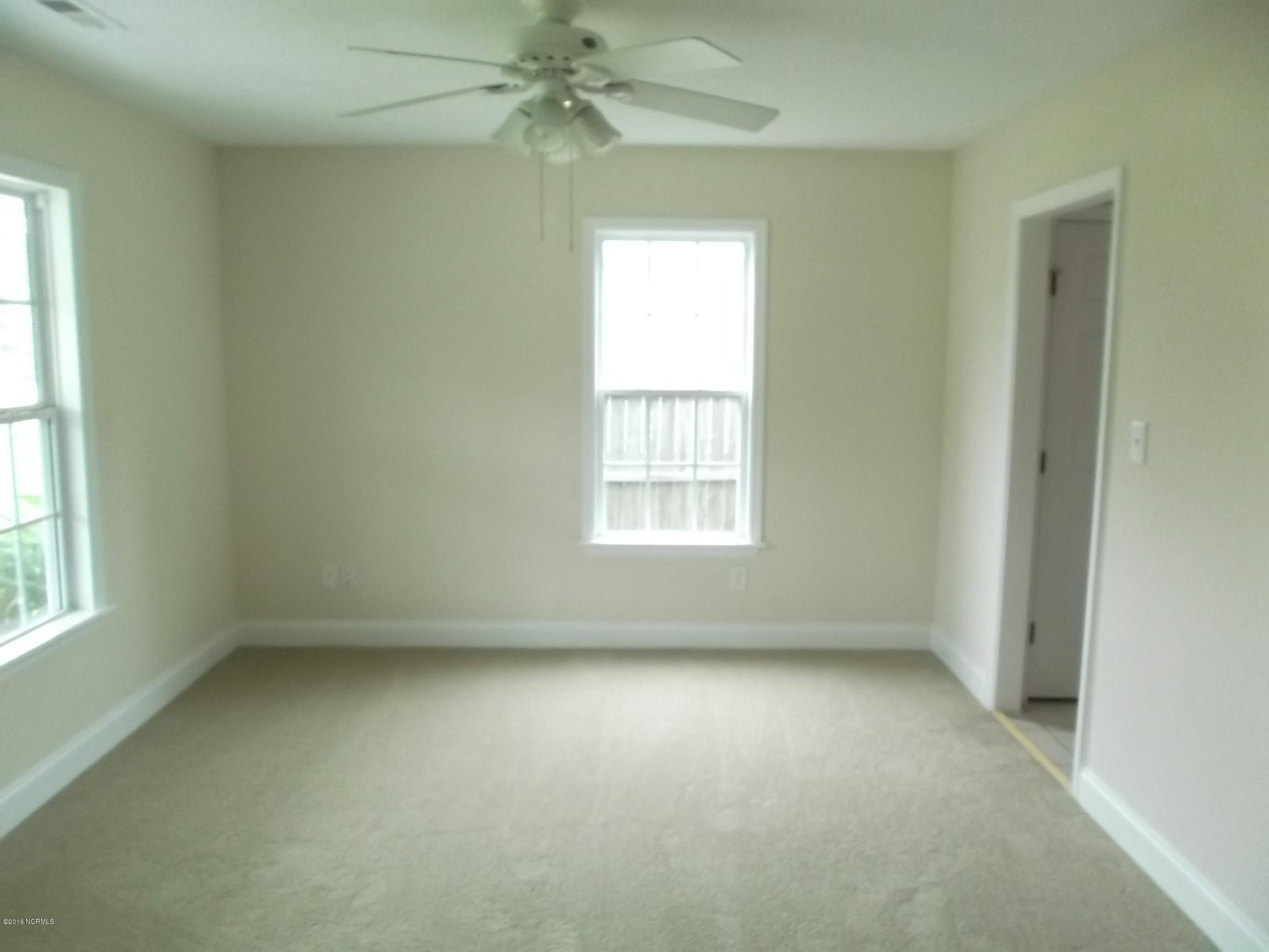 218 Lee Rogers Road Hubert, NC 28539 - Photo 3 of 20 DSCF8429