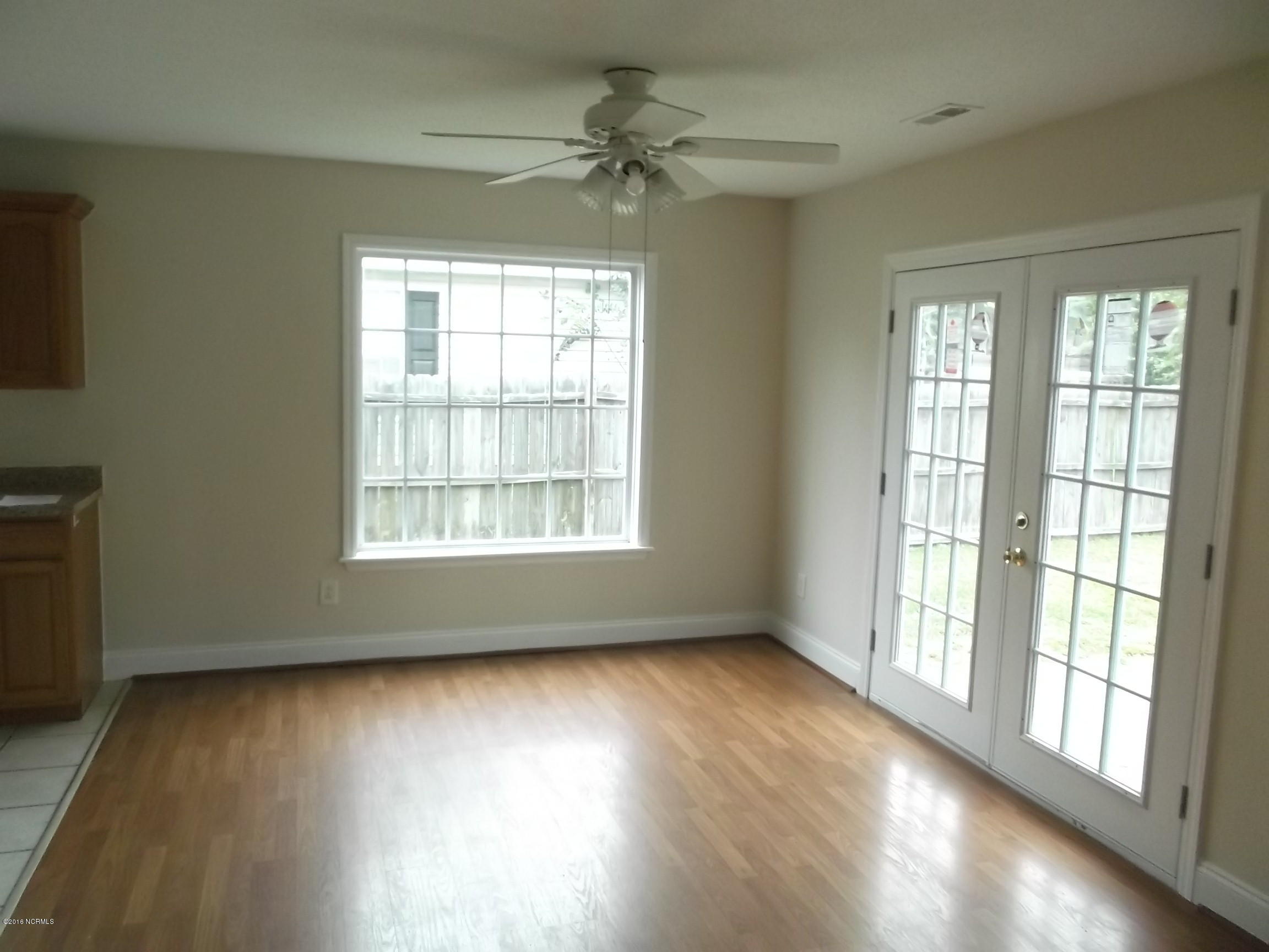 218 Lee Rogers Road Hubert, NC 28539 - Photo 6 of 20 DSCF8434