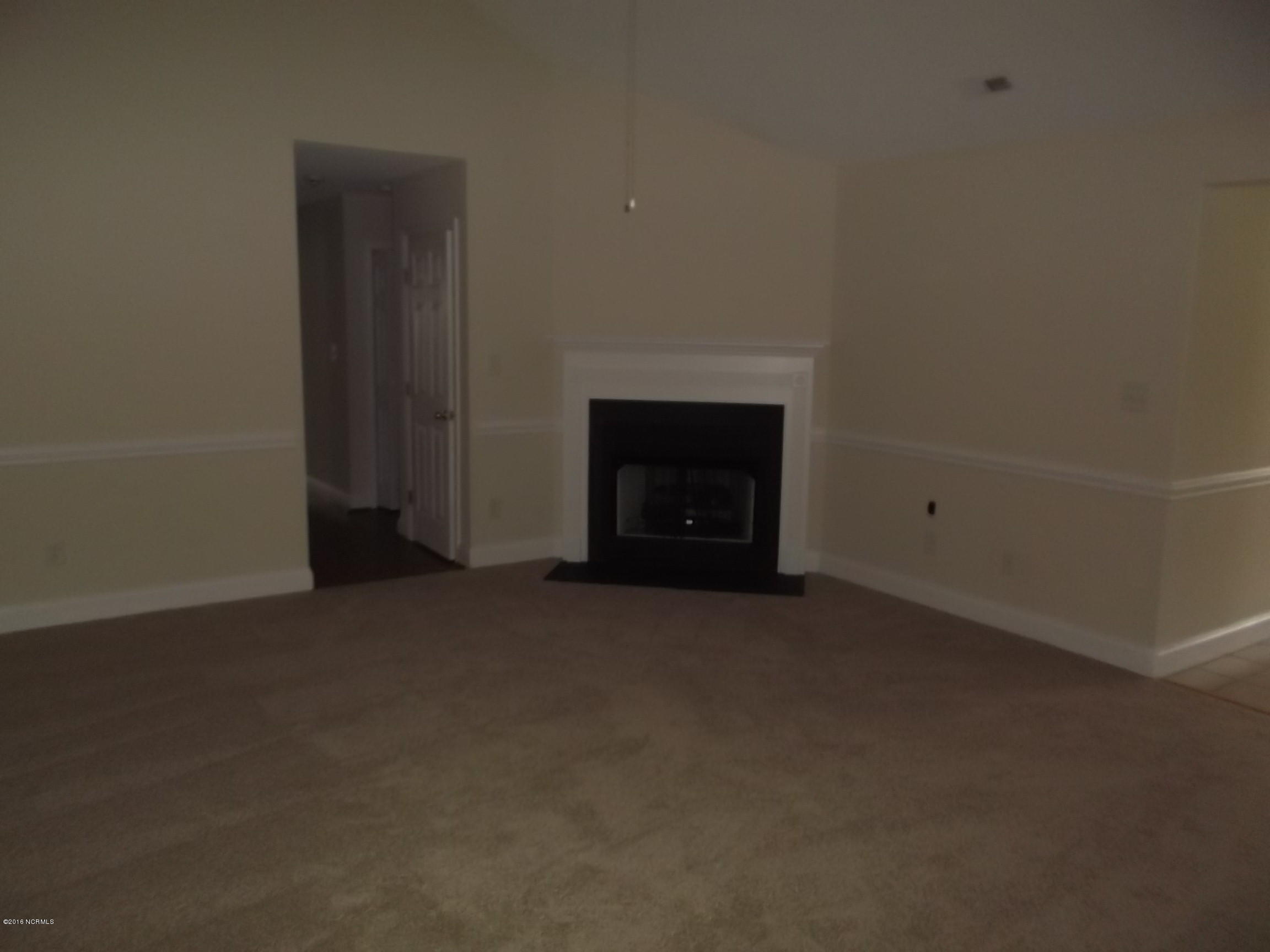 218 Lee Rogers Road Hubert, NC 28539 - Photo 7 of 20 DSCF8433