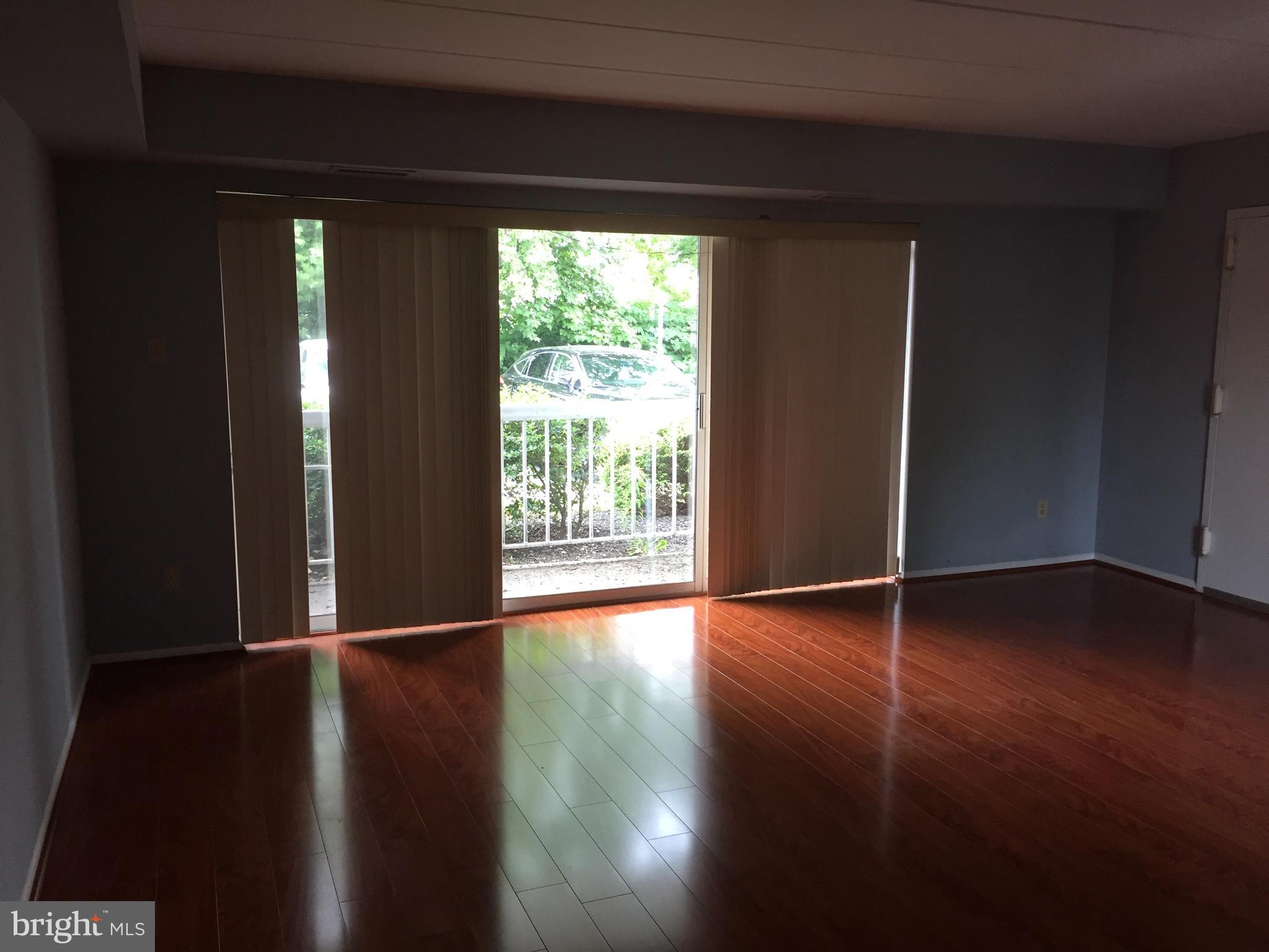 10113 Verree Road, Unit B5 Philadelphia, PA 19116 - Photo 4 of 26 Living Room looking toward the front patio