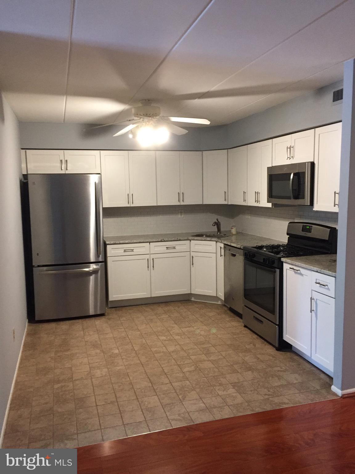 10113 Verree Road, Unit B5 Philadelphia, PA 19116 - Photo 8 of 26 Kitchen