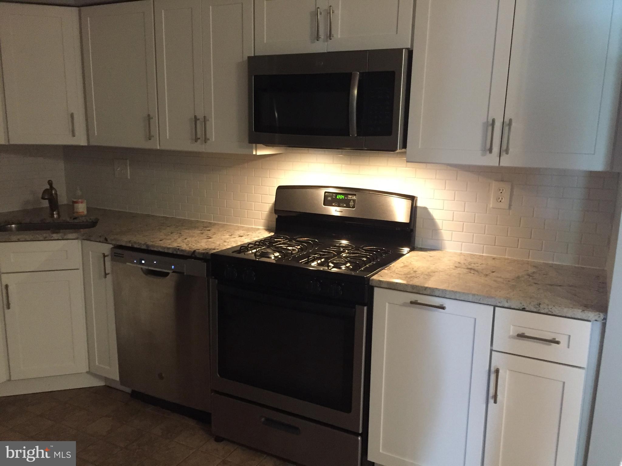 10113 Verree Road, Unit B5 Philadelphia, PA 19116 - Photo 9 of 26 Kitchen