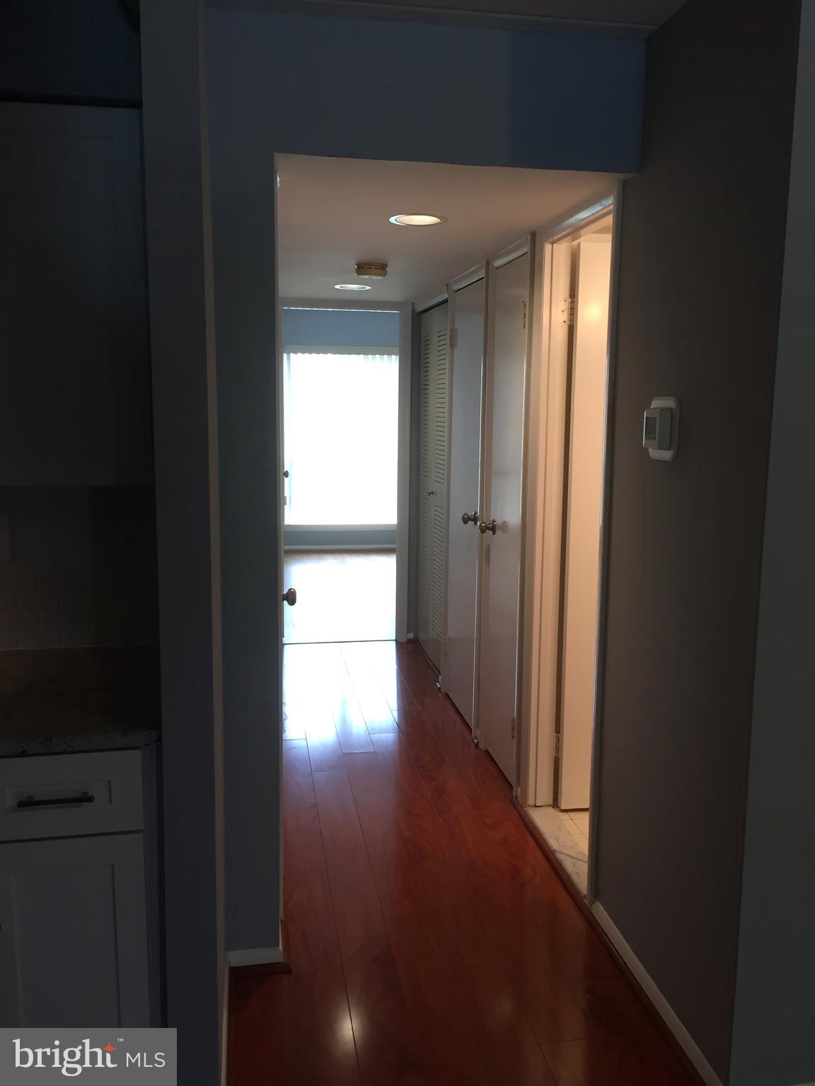 10113 Verree Road, Unit B5 Philadelphia, PA 19116 - Photo 10 of 26 Hallway - utility closet on left, bathroom on righ