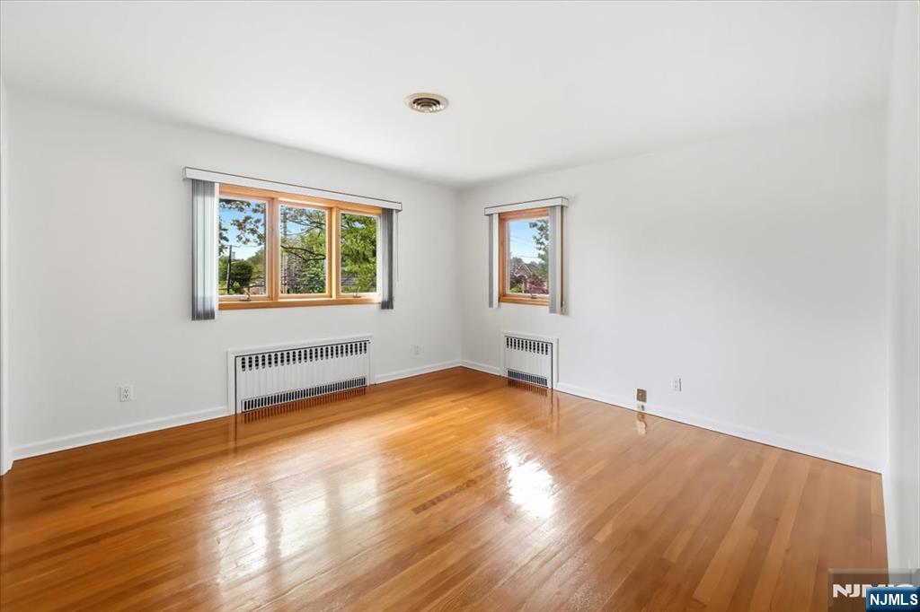 535 Summit Street Englewood Cliffs, NJ 07632 - Photo 15 of 34