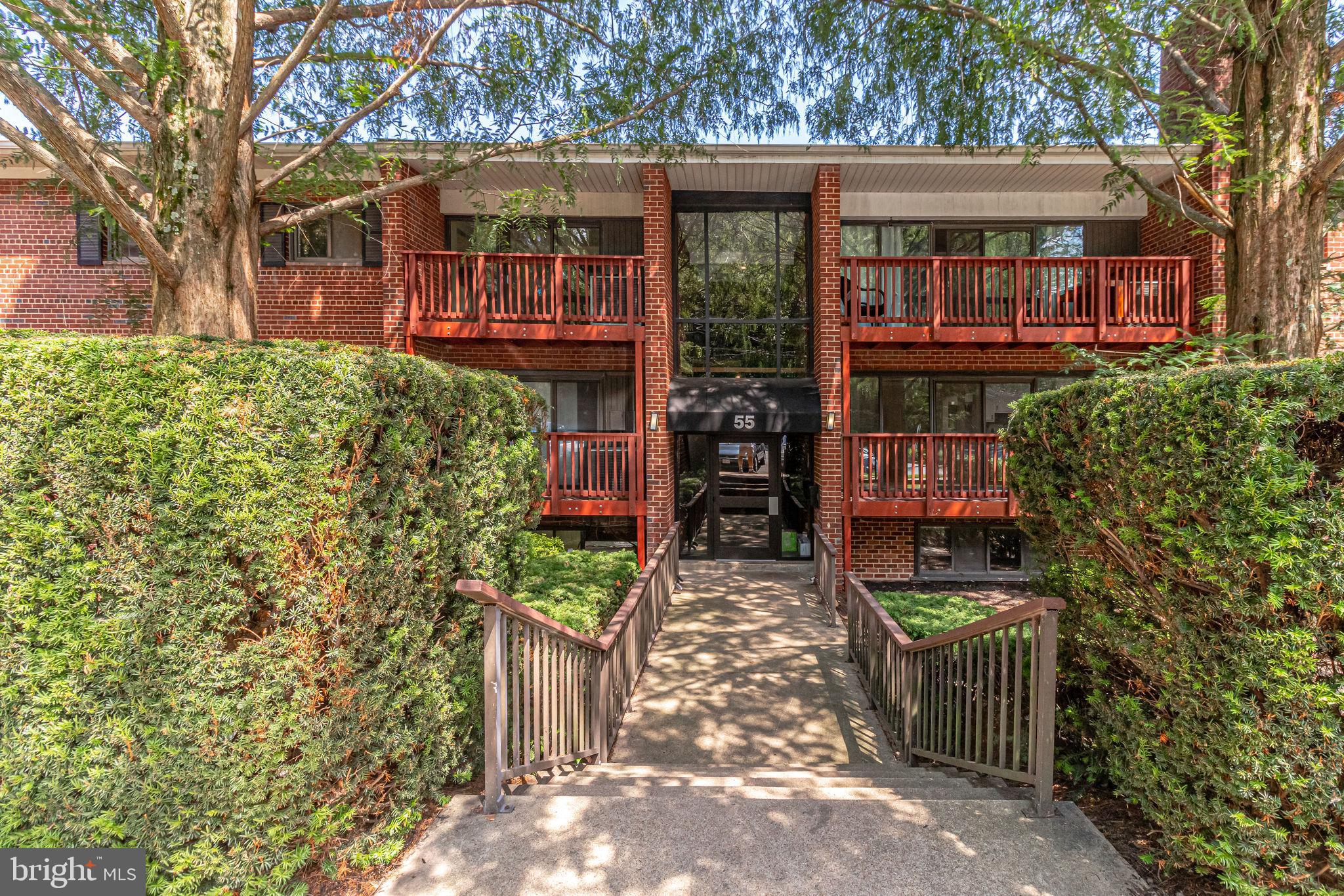 55 Skyhill Road, Unit 204 Alexandria, VA 22314 - Photo 1 of 21