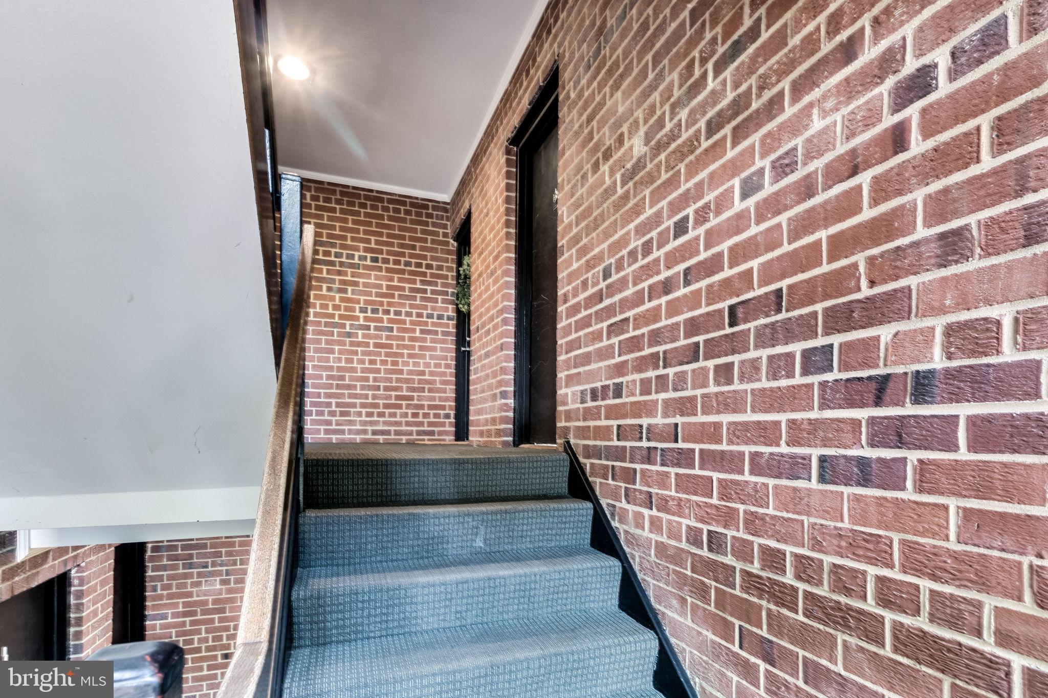 55 Skyhill Road, Unit 204 Alexandria, VA 22314 - Photo 2 of 21
