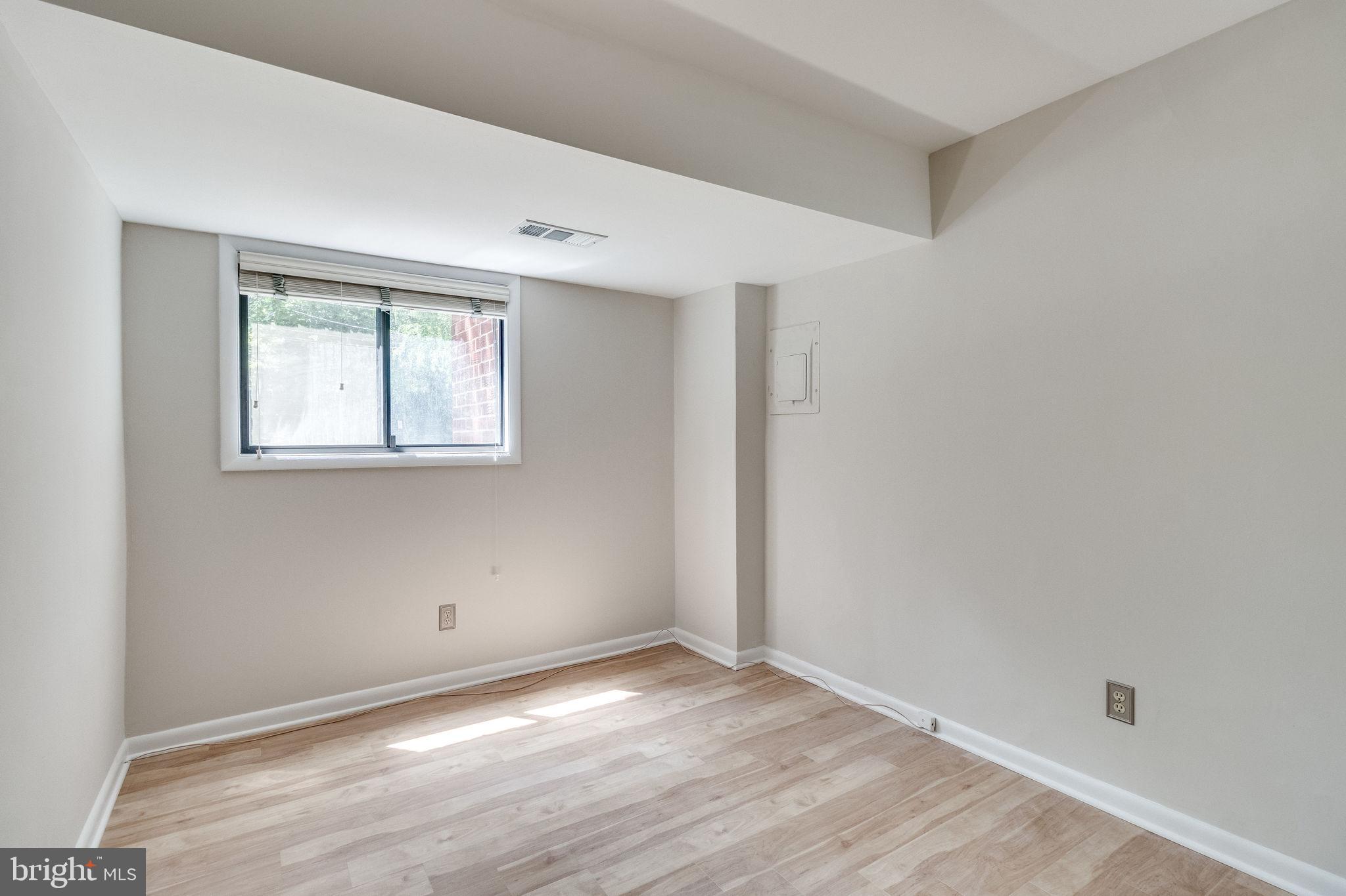 55 Skyhill Road, Unit 204 Alexandria, VA 22314 - Photo 17 of 21