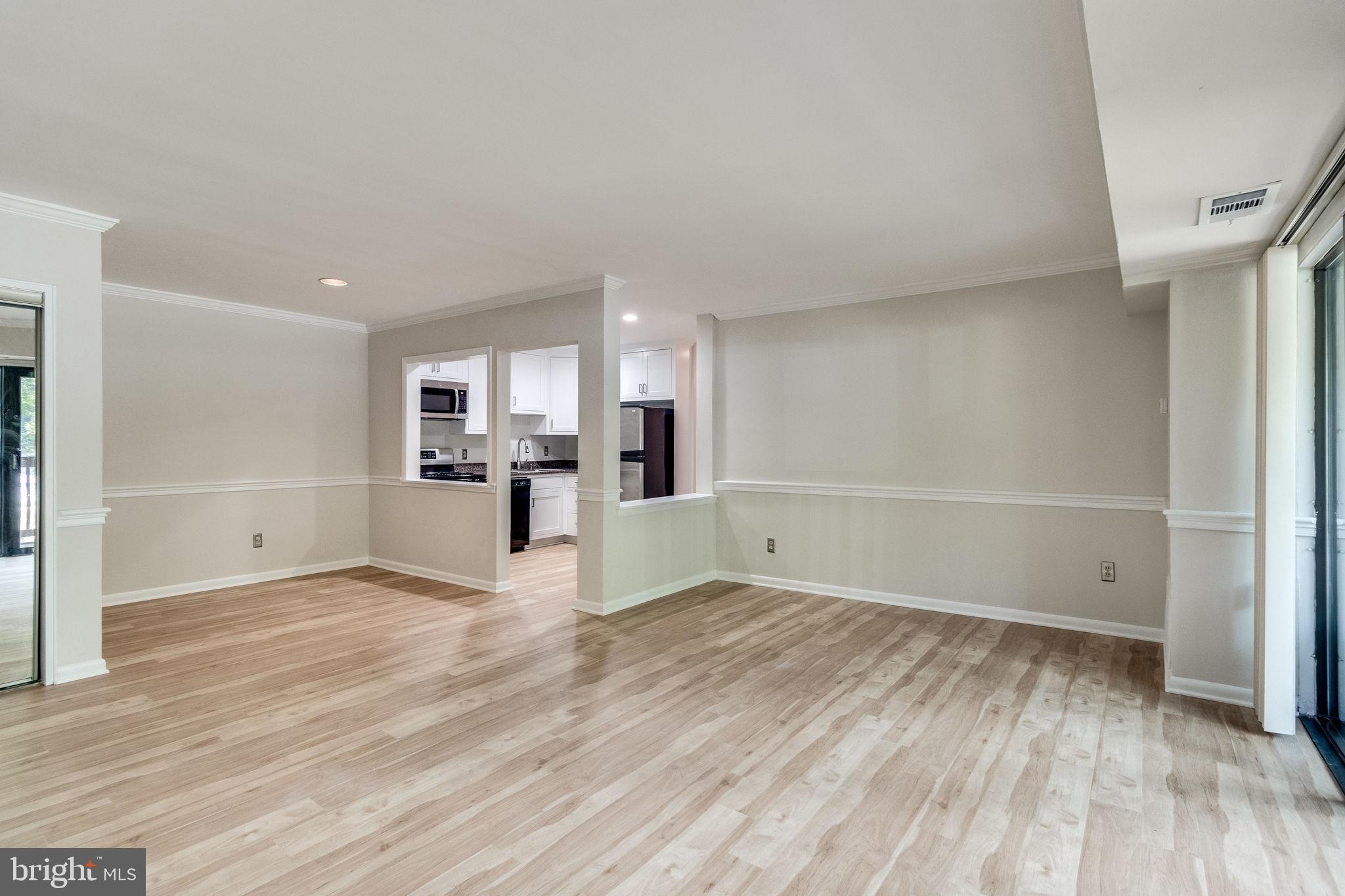55 Skyhill Road, Unit 204 Alexandria, VA 22314 - Photo 3 of 21