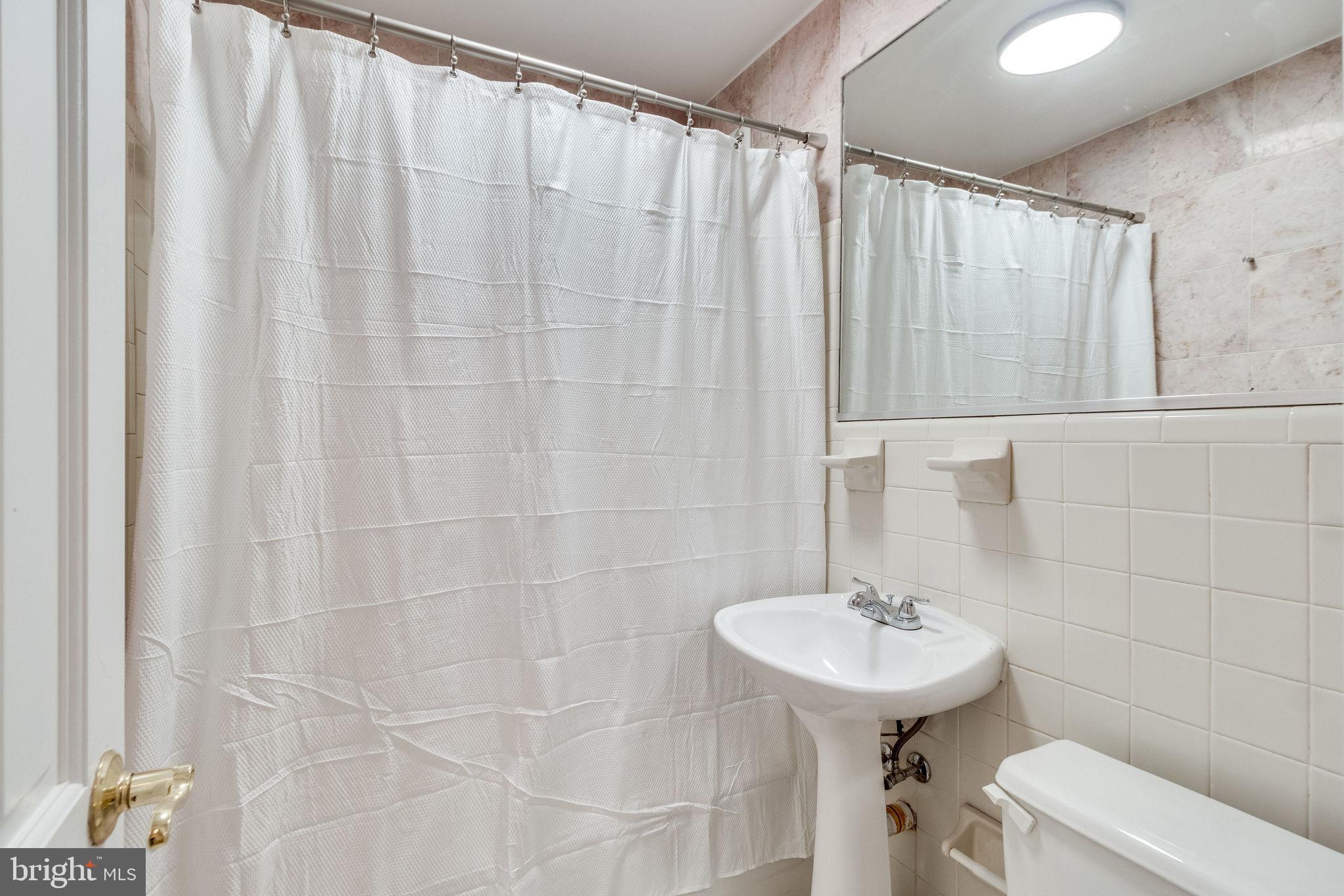 55 Skyhill Road, Unit 204 Alexandria, VA 22314 - Photo 9 of 21