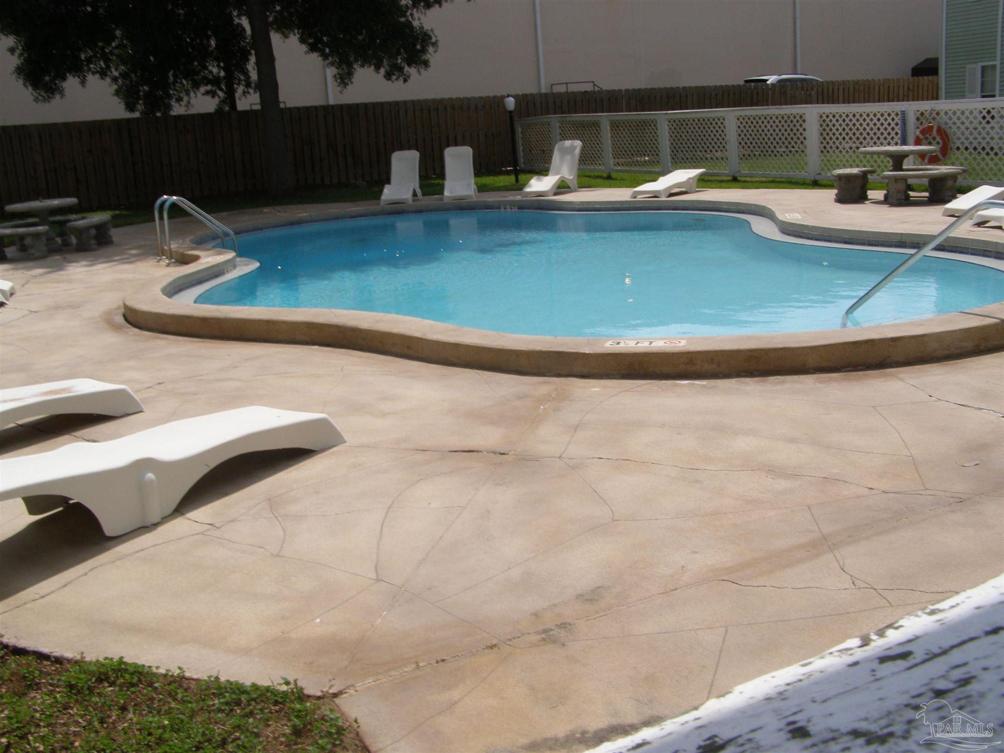 601 East Burgess Road, Unit E3 Pensacola, FL 32504 - Photo 3 of 19