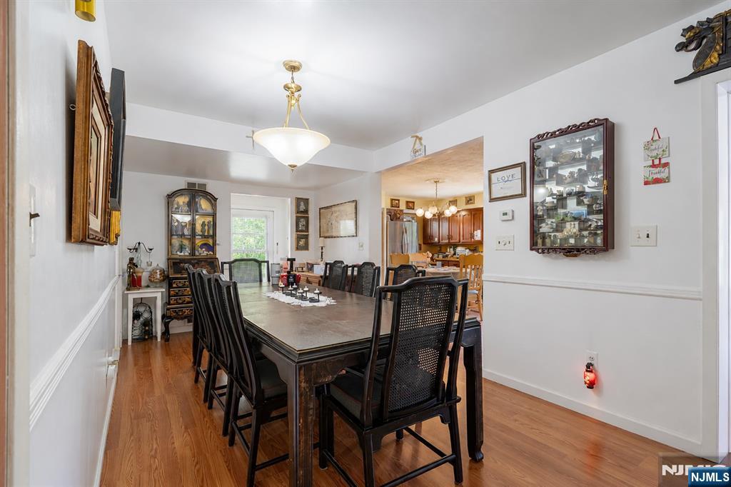 804 Saddle River Road Saddle Brook, NJ 07663 - Photo 9 of 37