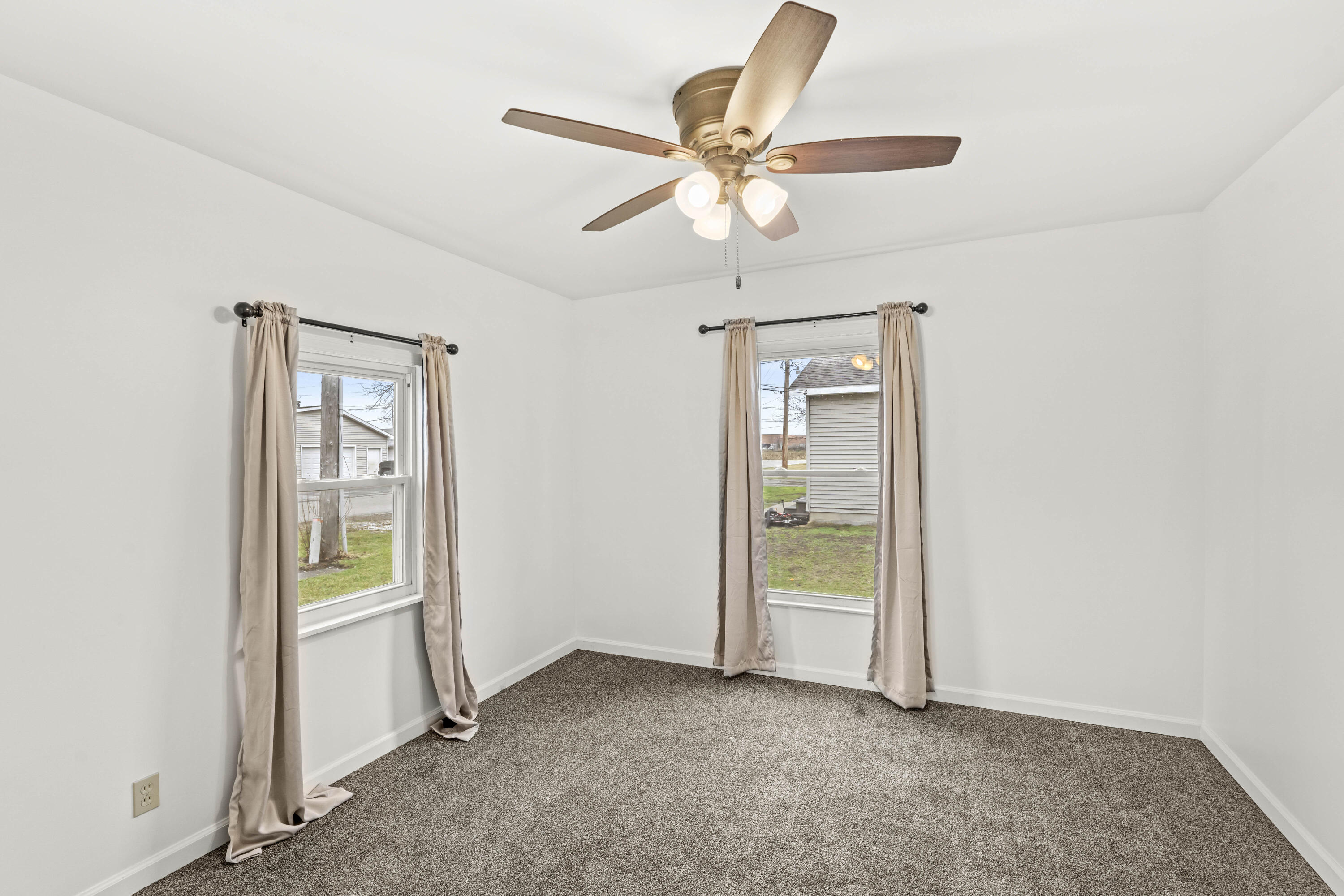 921 North Rachel Street Rensselaer, IN 47978 - Photo 11 of 23 3000x2000