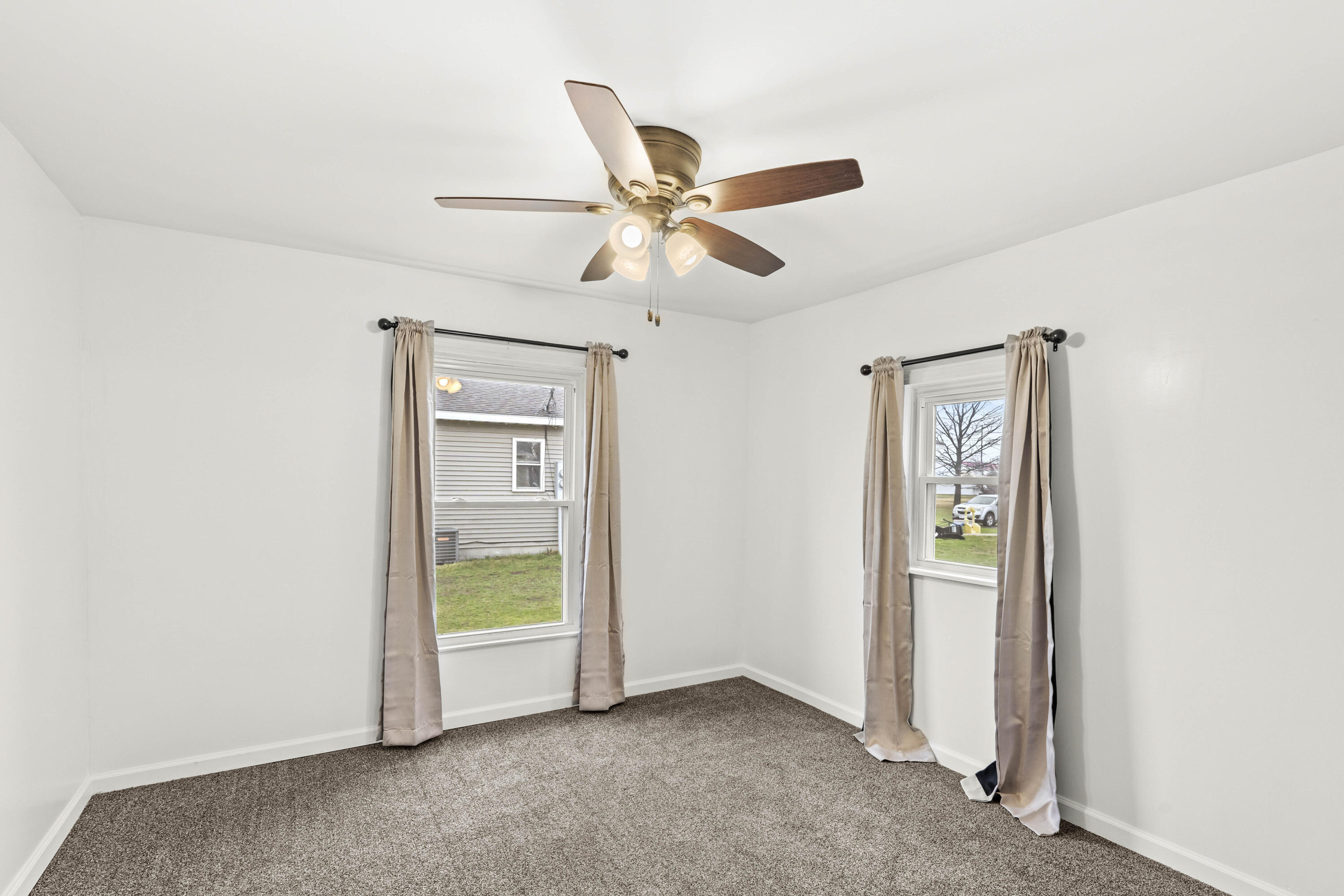 921 North Rachel Street Rensselaer, IN 47978 - Photo 10 of 23 3000x2000