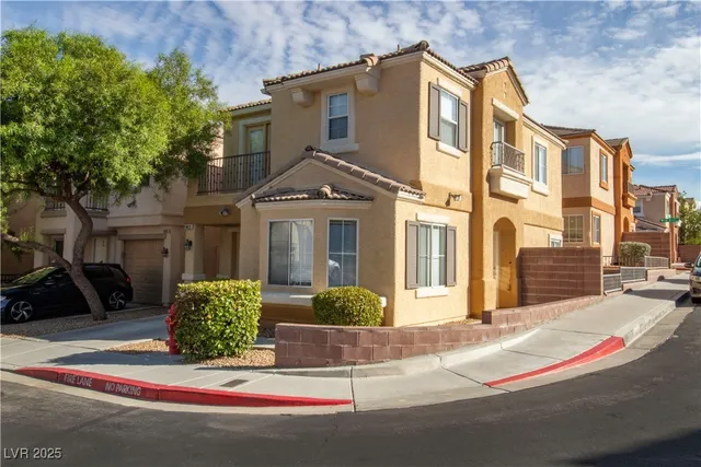 $1,659 | 10437 Coyote Cub Avenue, Las Vegas, NV 89129
