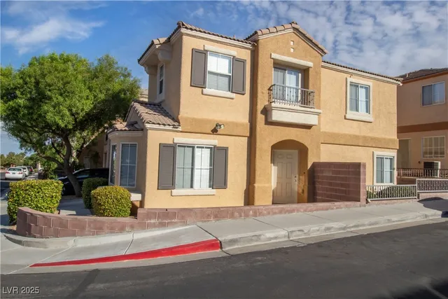 $1,659 | 10437 Coyote Cub Avenue, Las Vegas, NV 89129