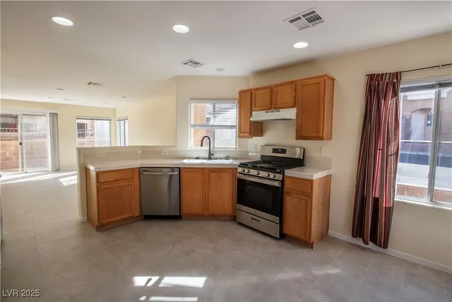 $1,659 | 10437 Coyote Cub Avenue, Las Vegas, NV 89129