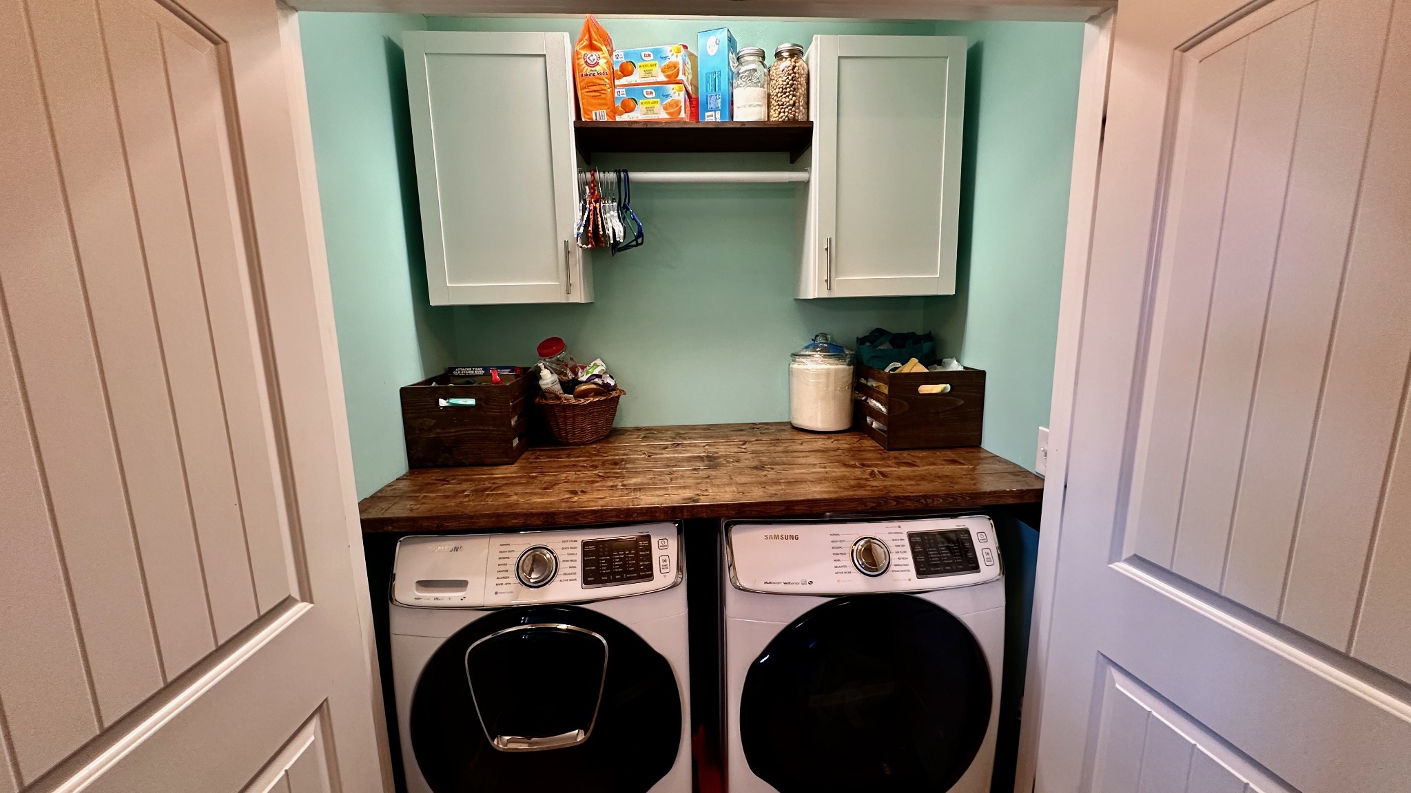 509 Neal Road Watertown, TN 37184 - Photo 37 of 48 a view of a kitchen with washer and dryer