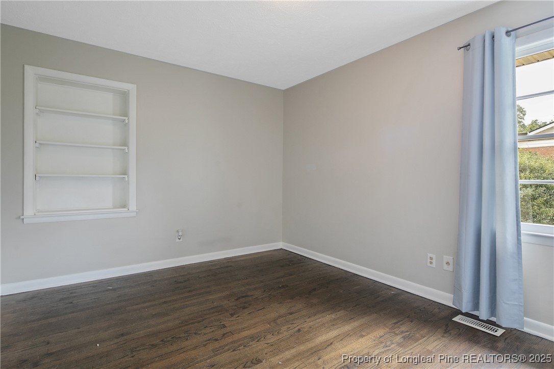 4914 Pinewood Drive Hope Mills, NC 28348 - Photo 28 of 36