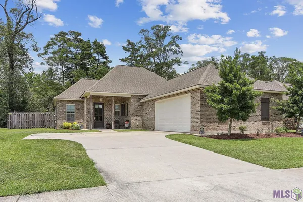 $347,500 | 16035 Greycliff Avenue, Pride, LA 70770