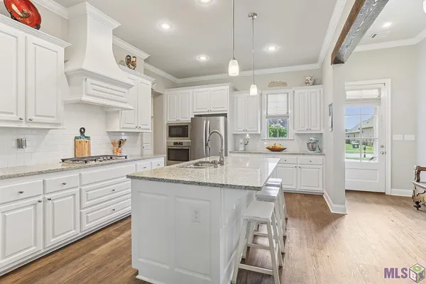 $347,500 | 16035 Greycliff Avenue, Pride, LA 70770