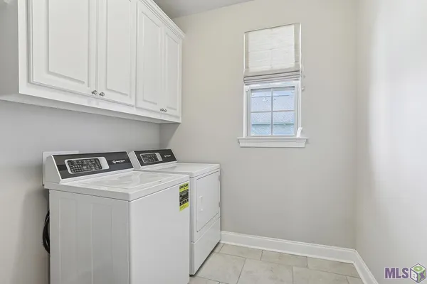 $347,500 | 16035 Greycliff Avenue, Pride, LA 70770