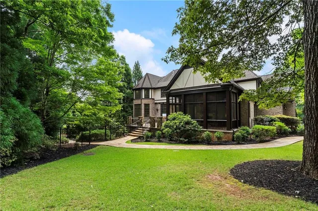 $2,975,000 | 989 Middle Fork Trail, Suwanee, GA 30024